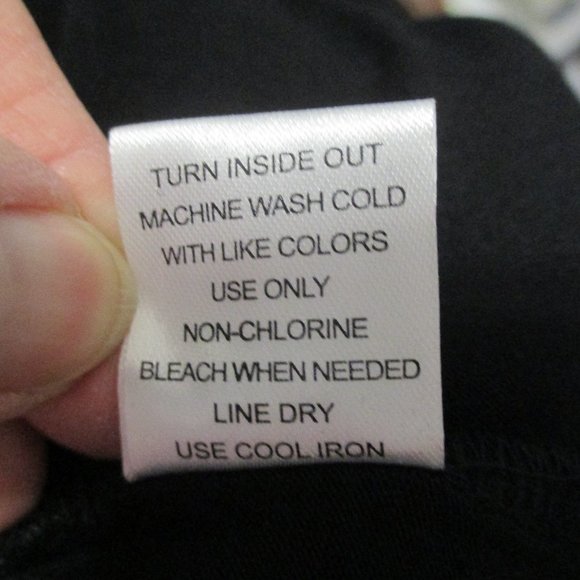 Magical Season top NEW Christmas lightweight stretchy black pullover size 1x - Picture 11 of 11